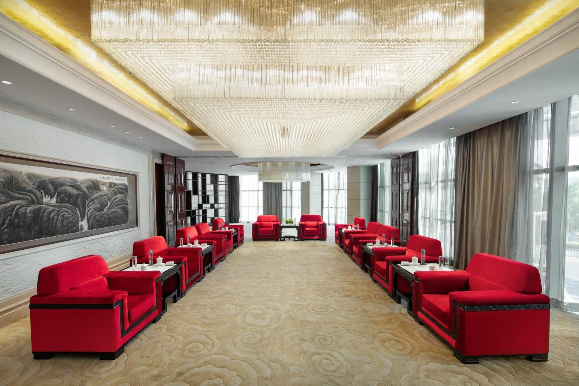 Intercontinental Beichen By Ihg L Walking Distance To Bird's Nest & Water Cube & Metro Station L Interconnected With China National Convention Center L Award-winning Club Lounge With Mixologist L Direct Metro Line To Wangfujing 5*