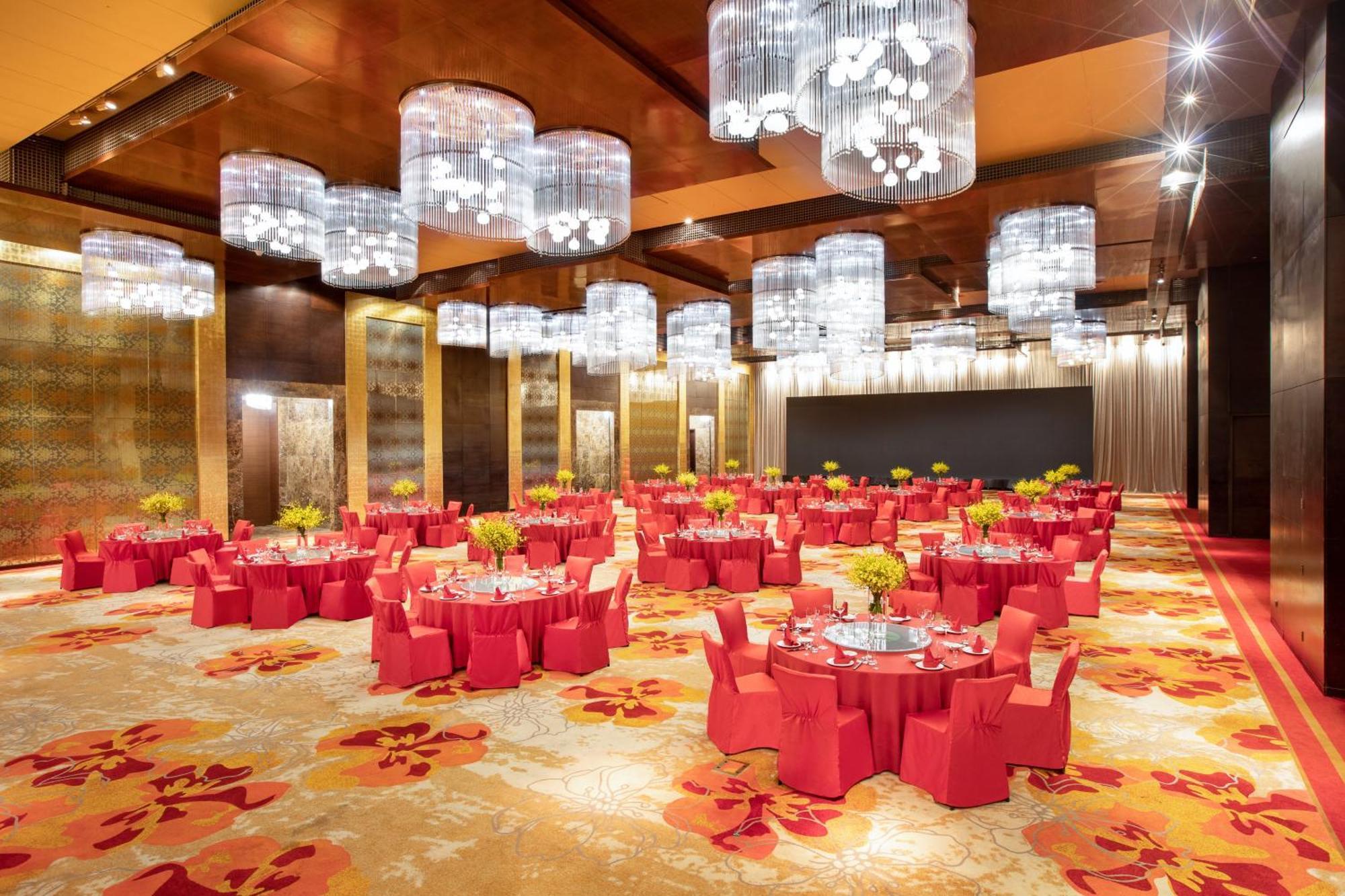 Hotel Intercontinental Beichen By Ihg L Walking Distance To Bird's Nest & Water Cube & Metro Station L Interconnected With China National Convention Center L Award-winning Club Lounge With Mixologist L Direct Metro Line To Wangfujing