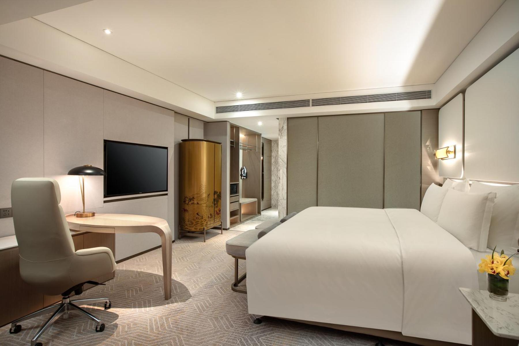 Hotel Intercontinental Beichen By Ihg L Walking Distance To Bird's Nest & Water Cube & Metro Station L Interconnected With China National Convention Center L Award-winning Club Lounge With Mixologist L Direct Metro Line To Wangfujing 5*