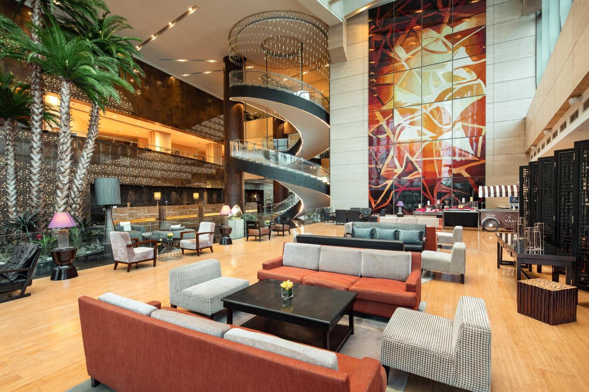 Intercontinental Beichen By Ihg L Walking Distance To Bird's Nest & Water Cube & Metro Station L Interconnected With China National Convention Center L Award-winning Club Lounge With Mixologist L Direct Metro Line To Wangfujing Hotel 5*