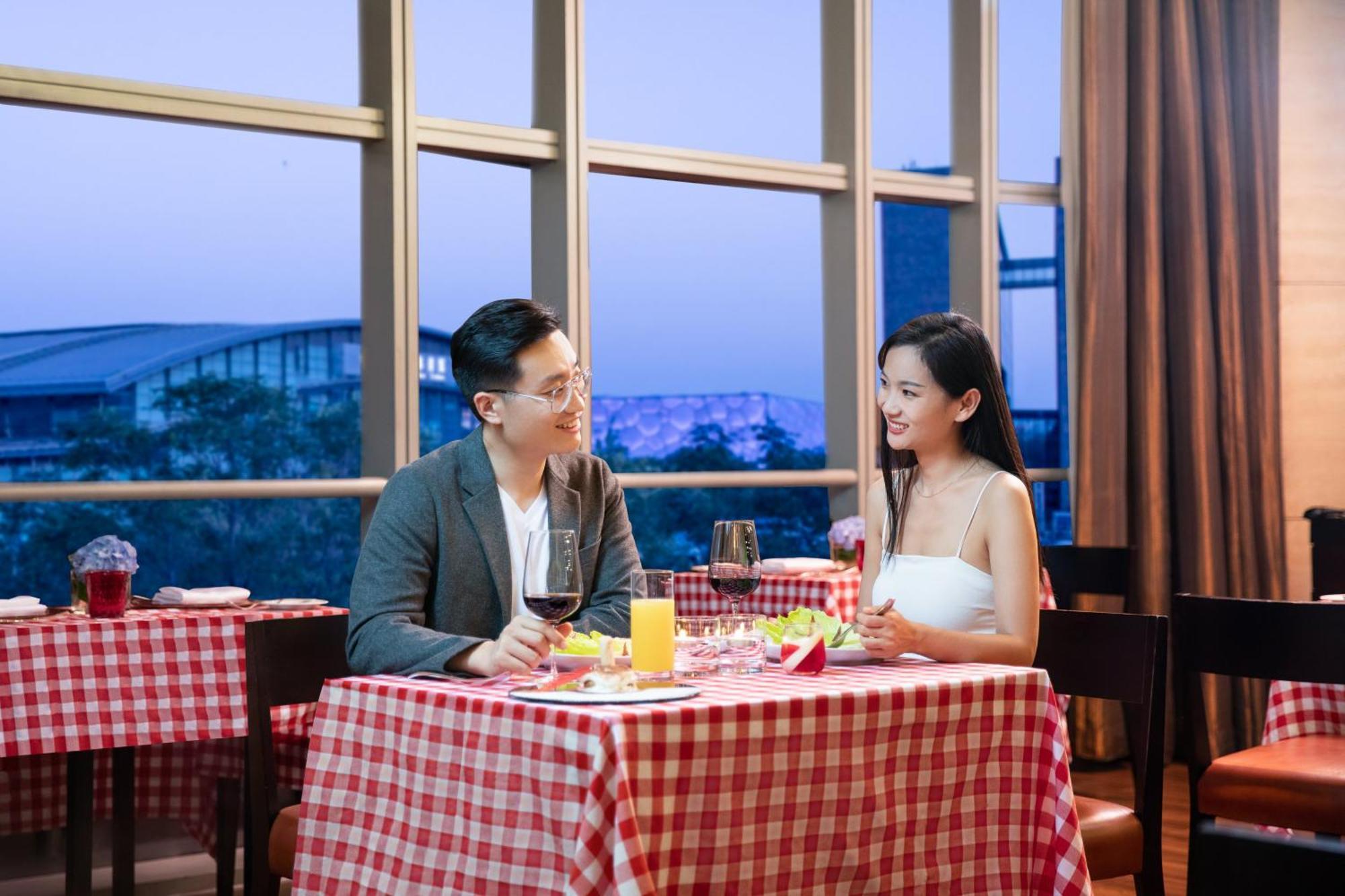 Intercontinental Beichen By Ihg L Walking Distance To Bird's Nest & Water Cube & Metro Station L Interconnected With China National Convention Center L Award-winning Club Lounge With Mixologist L Direct Metro Line To Wangfujing โรงแรม ปักกิ่ง